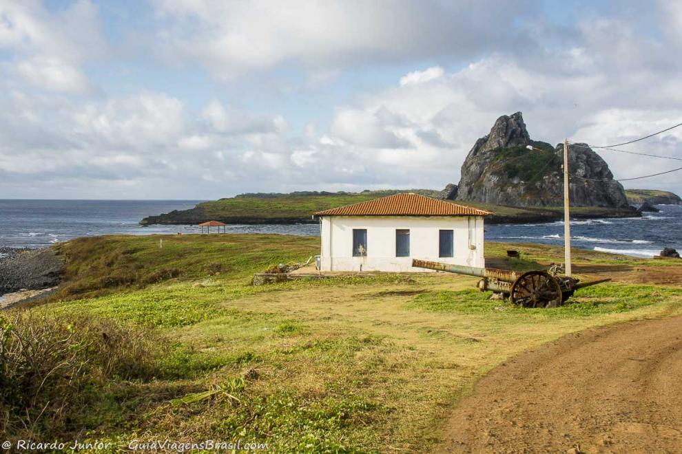 Imagem de uma casinha na Ponta do Air France.